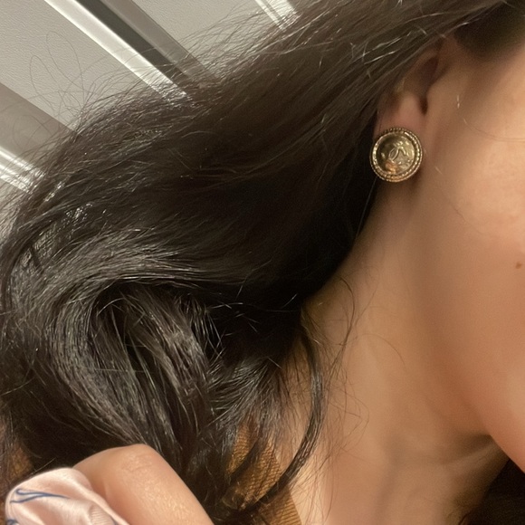 Chanel CC 2014 Fall/Winter Collection Pierced Earrings - Picture 6 of 8